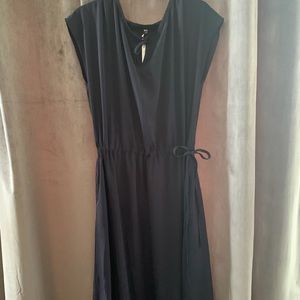 Navy dress. Drape gathered short sleeved midi. NWT